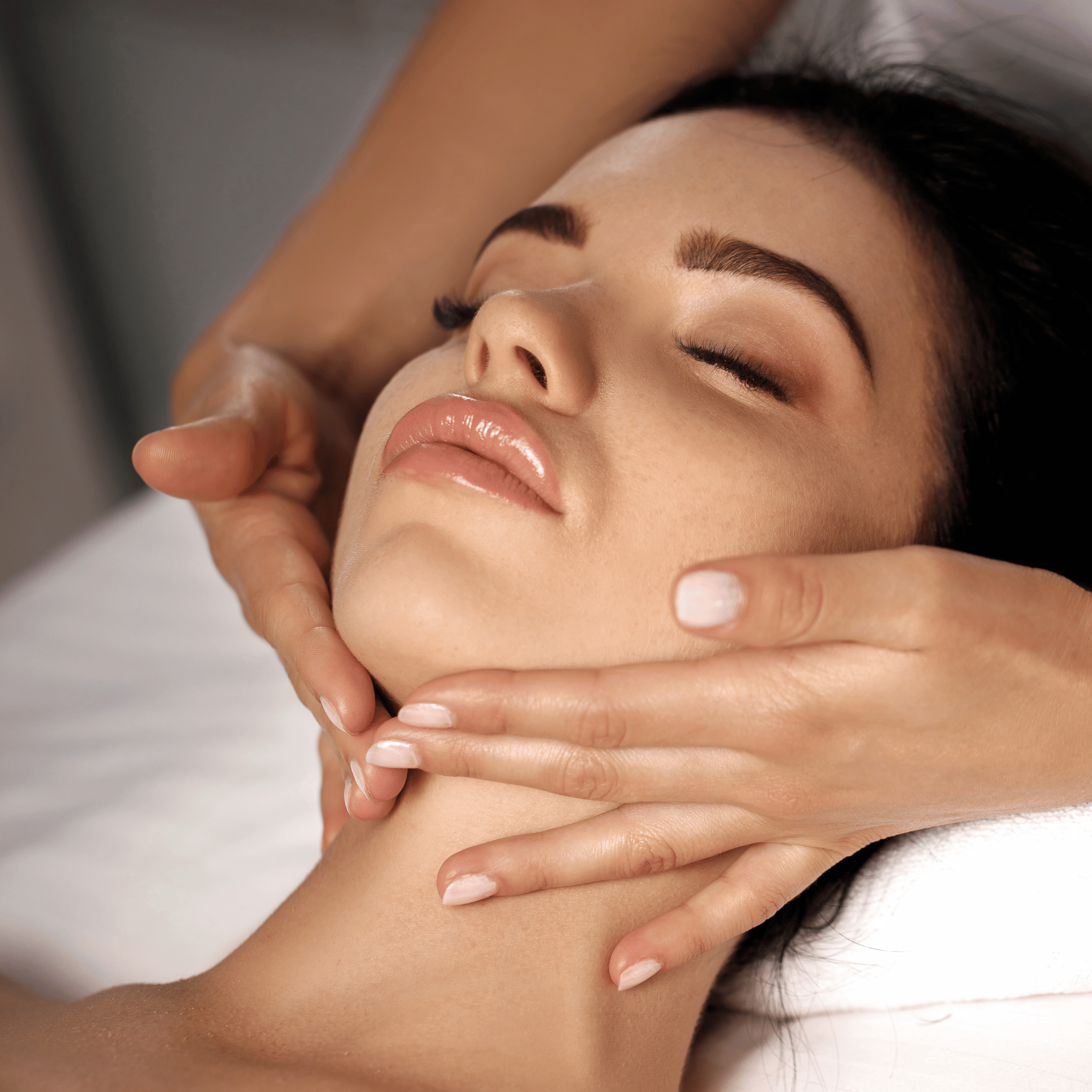 FACE MASSAGE